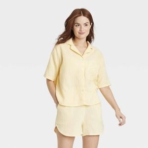 Stars Above Pastel Yellow 100% Cotton Notched Collar Pajama Shorts Set Medium